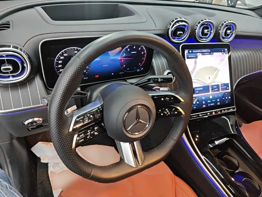 Mercedes-Benz GLC — фото 10