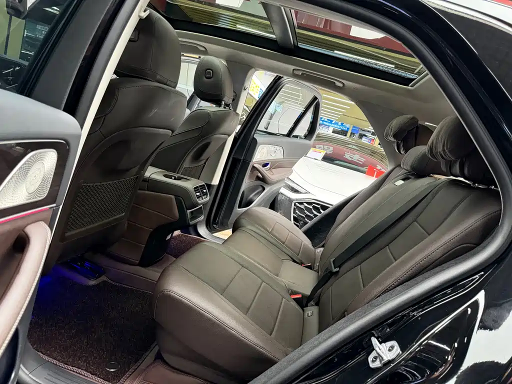 Mercedes-Benz GLE (Import) — фото 13