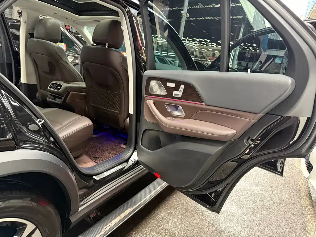 Mercedes-Benz GLE (Import) — фото 21