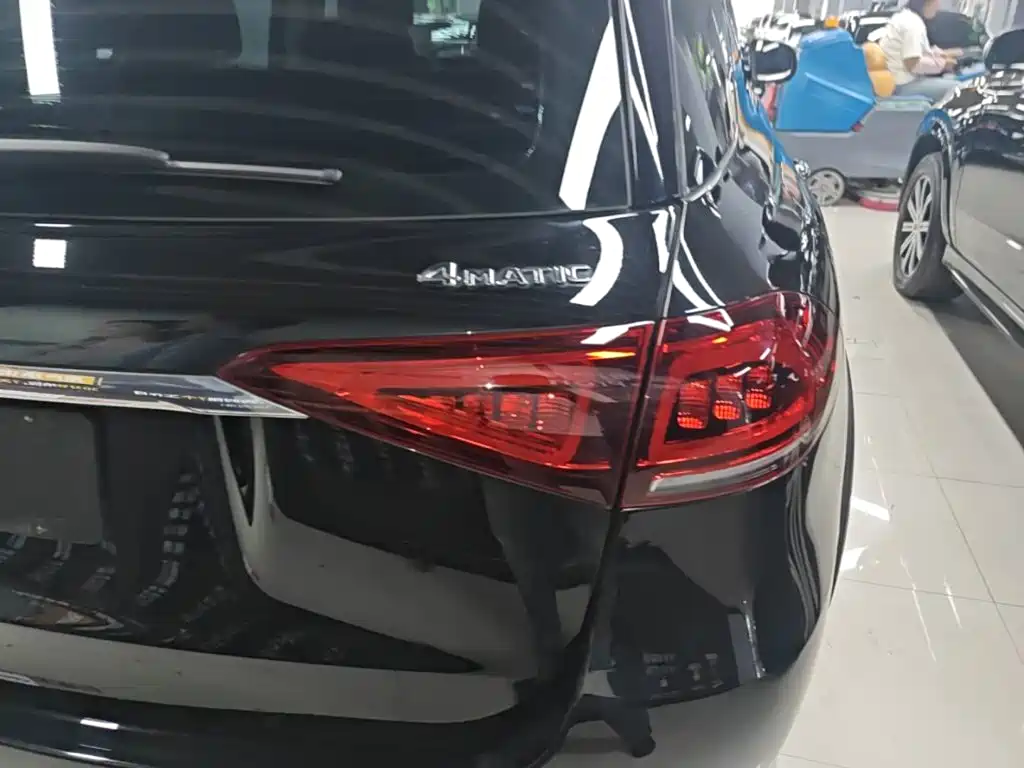 Mercedes-Benz GLE (Import) — фото 8