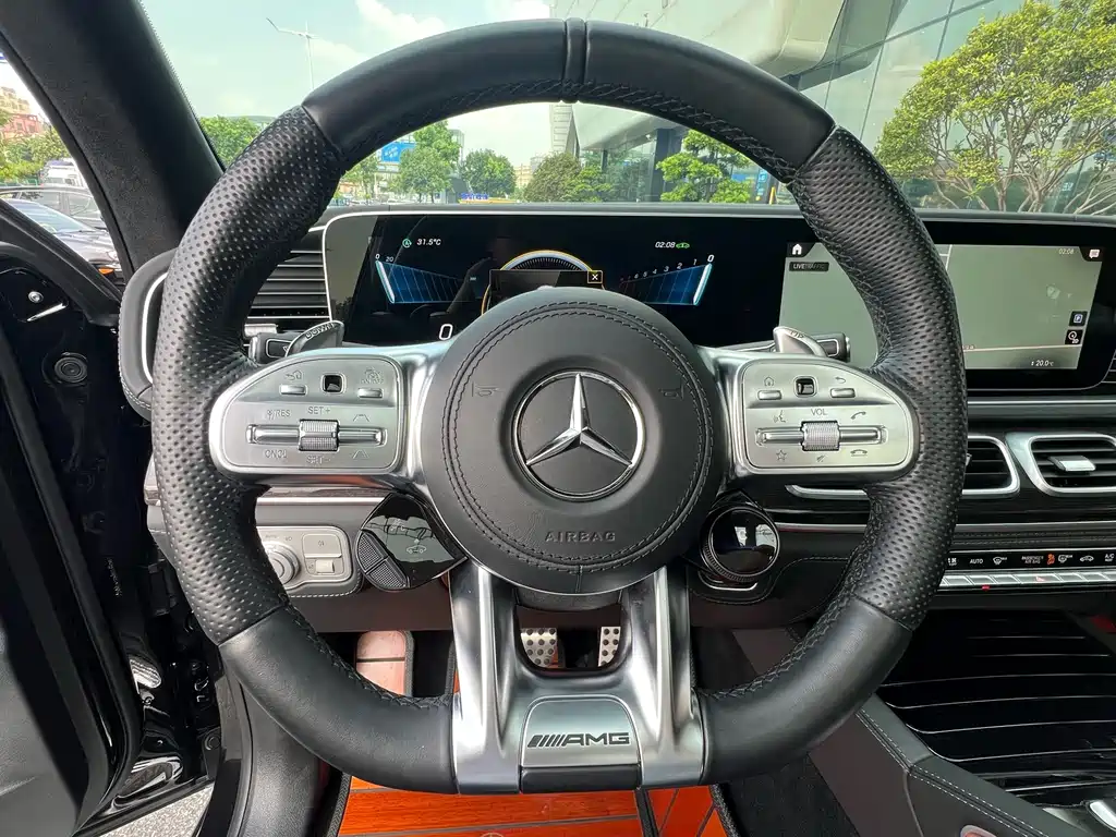 Mercedes-Benz GLS AMG — фото 6
