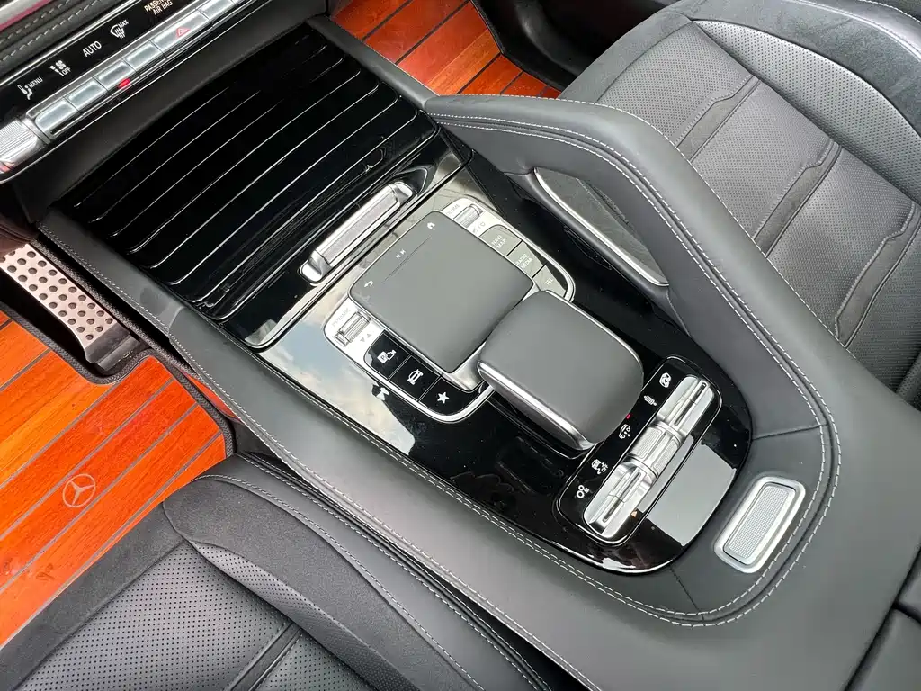 Mercedes-Benz GLS AMG — фото 7
