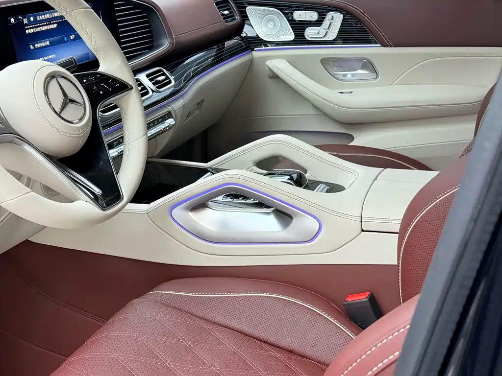 Mercedes-Benz GLS — фото 17