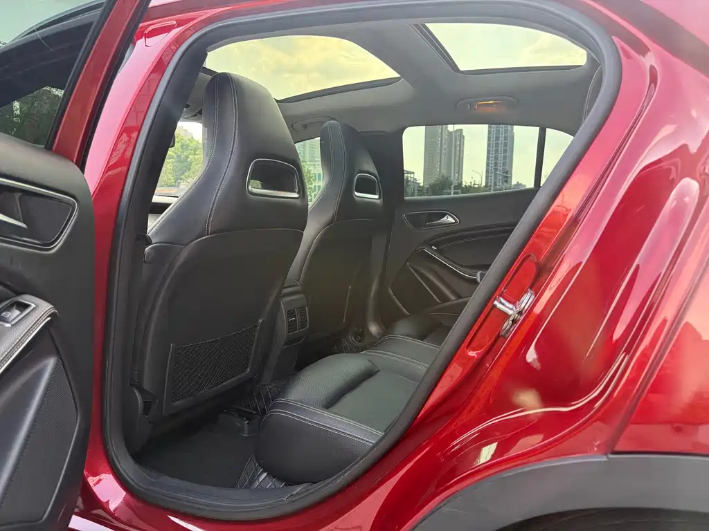 Mercedes-Benz GLA — фото 5
