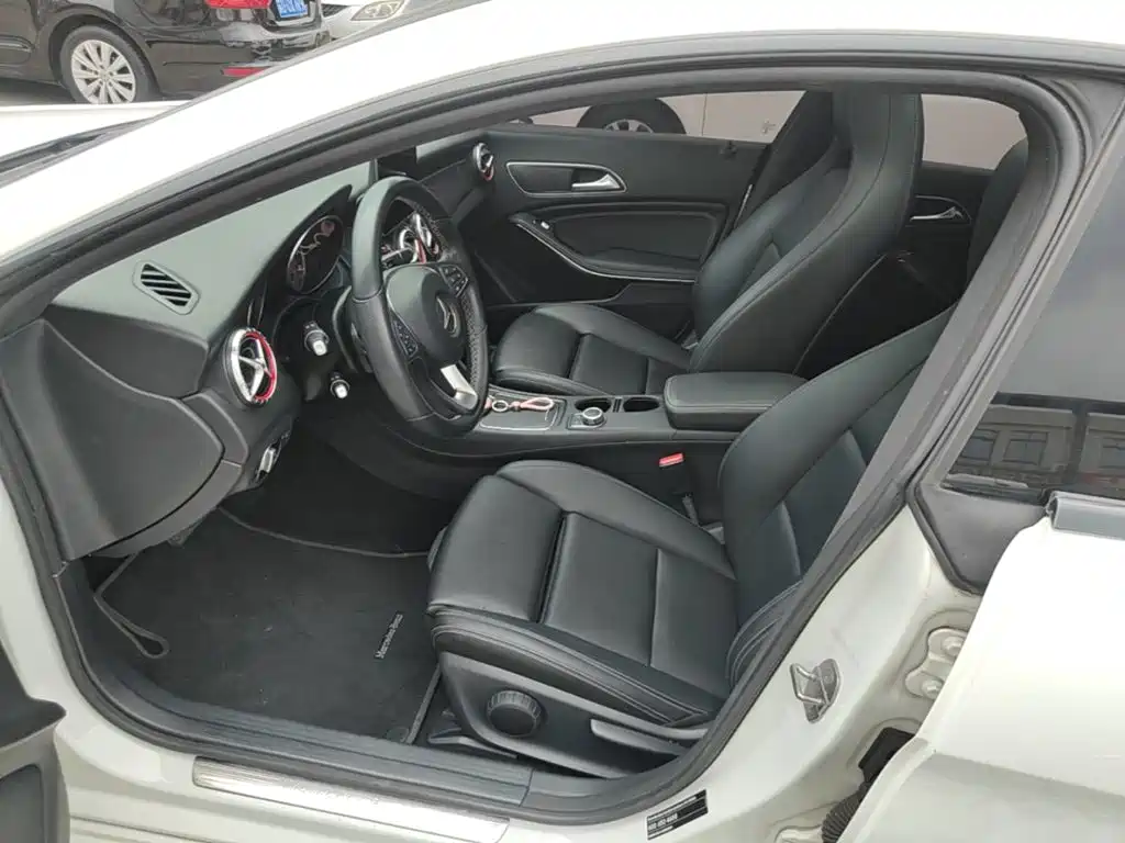 Mercedes-Benz CLA (Import) — фото 15