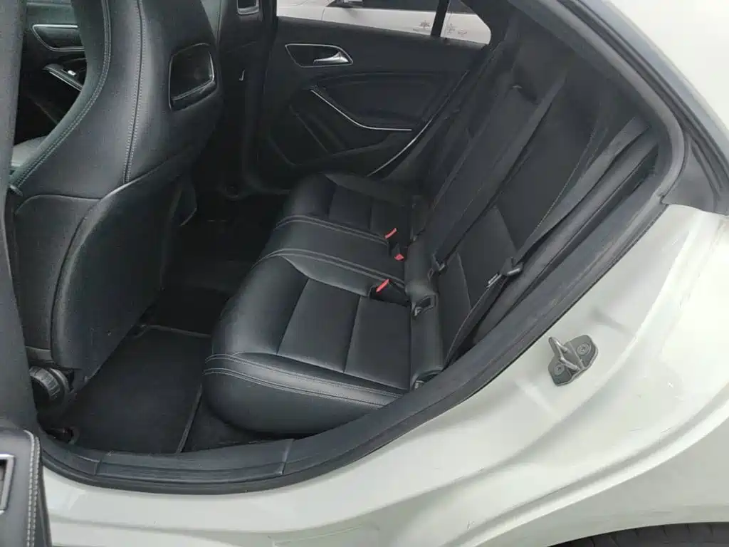 Mercedes-Benz CLA (Import) — фото 17