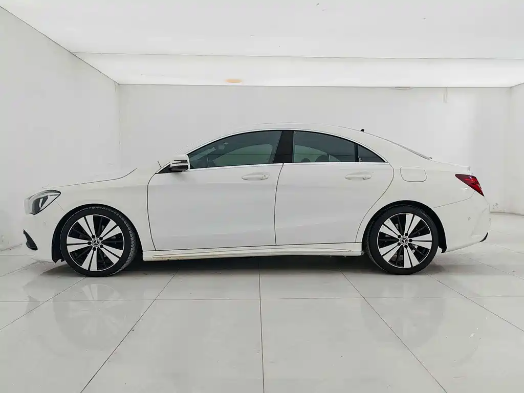 Mercedes-Benz CLA (Import) — фото 7