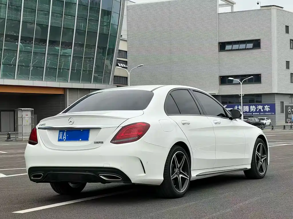 Mercedes-Benz C-Class — фото 10