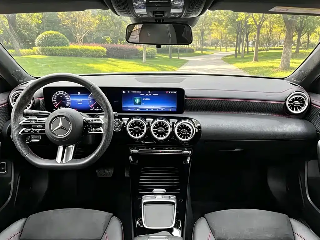 Mercedes-Benz A-Class — фото 6
