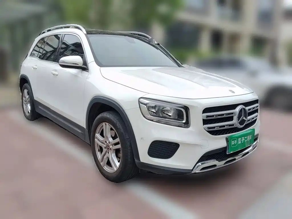 Mercedes-Benz GLB — фото 3