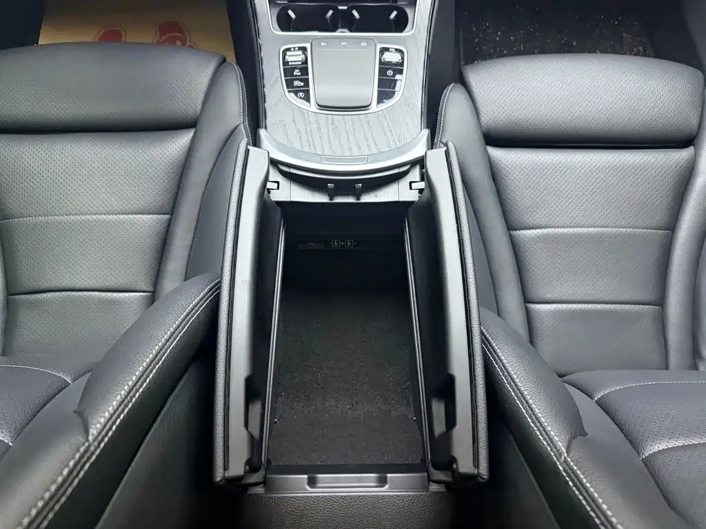 Mercedes-Benz C-Class — фото 13