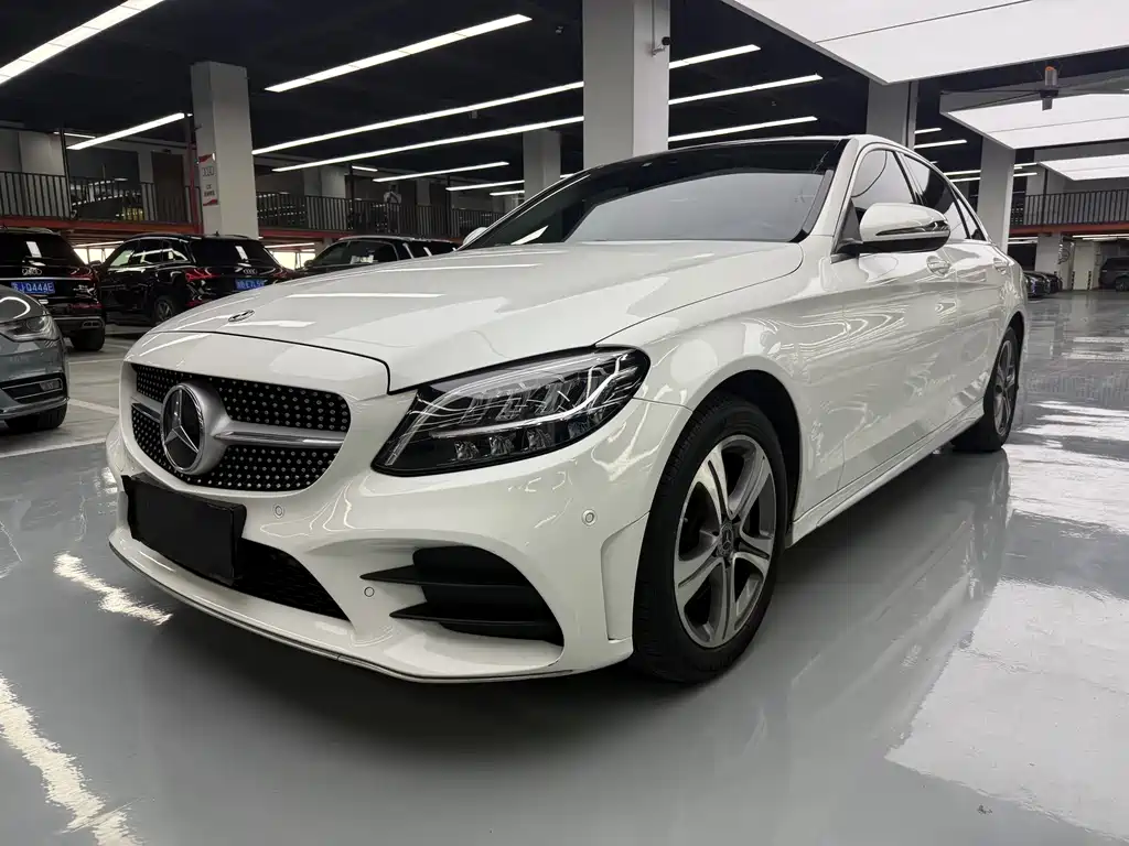 Mercedes-Benz C-Class — фото 30