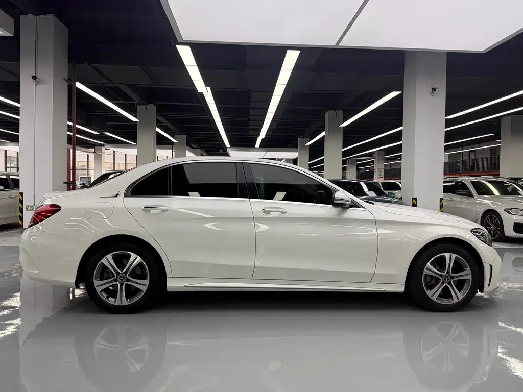 Mercedes-Benz C-Class — фото 4