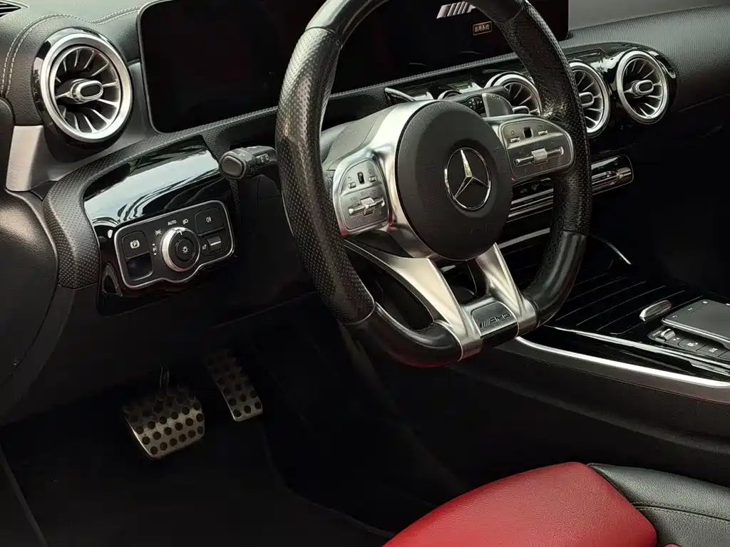 Mercedes-Benz A-Class AMG (Import) — фото 8