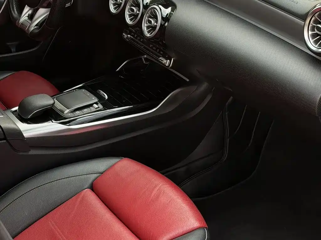 Mercedes-Benz A-Class AMG (Import) — фото 10