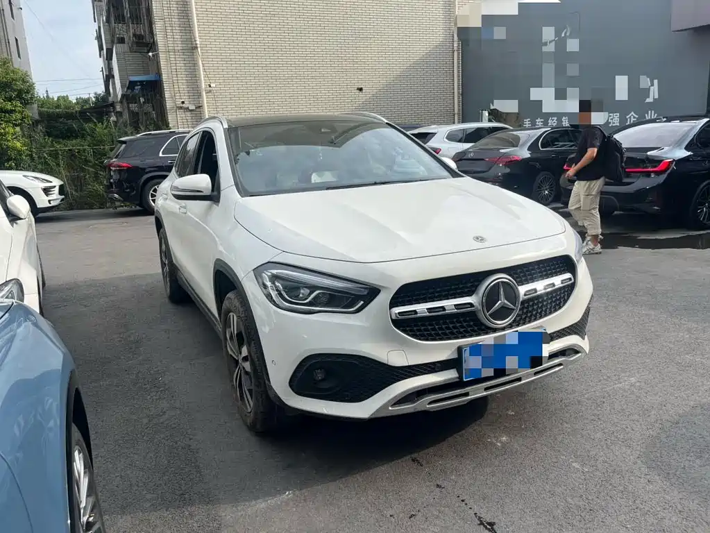 Mercedes-Benz GLA — фото 3