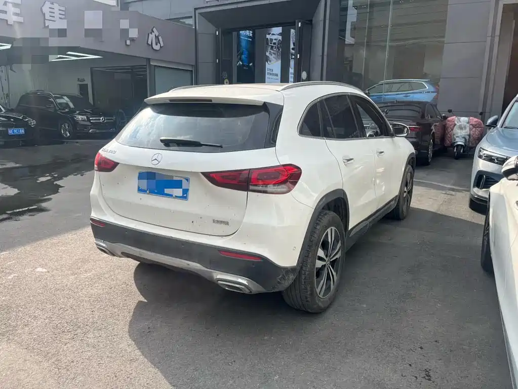 Mercedes-Benz GLA — фото 10