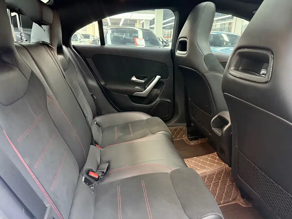 Mercedes-Benz CLA (Import) — фото 19