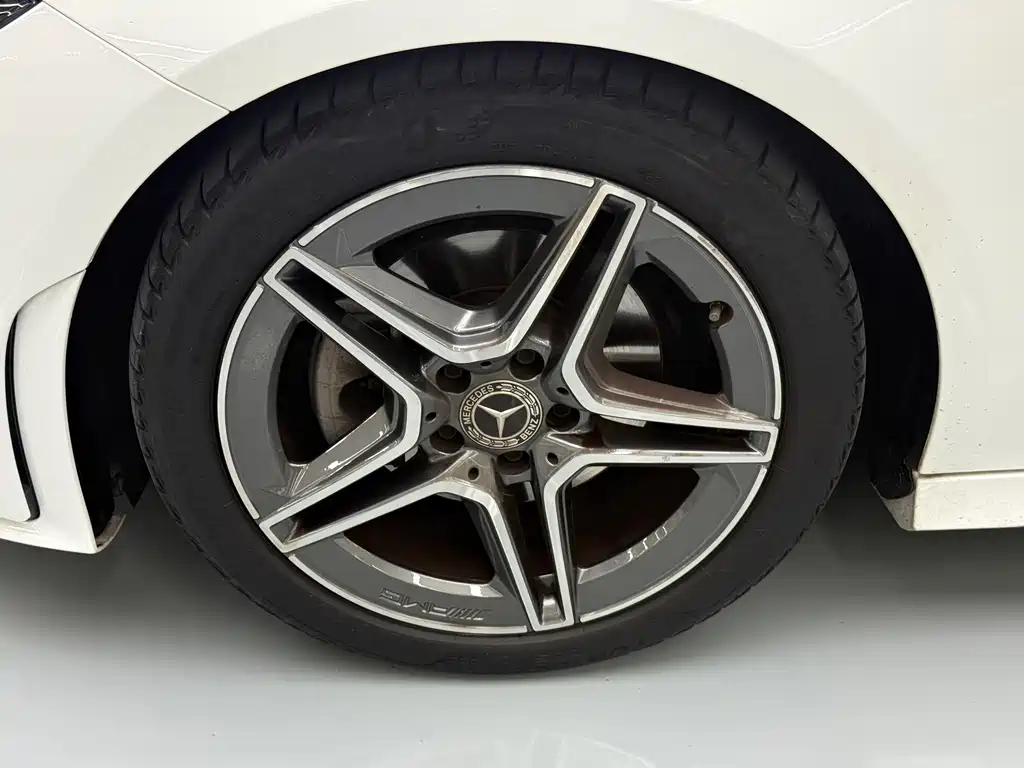 Mercedes-Benz CLA (Import) — фото 28