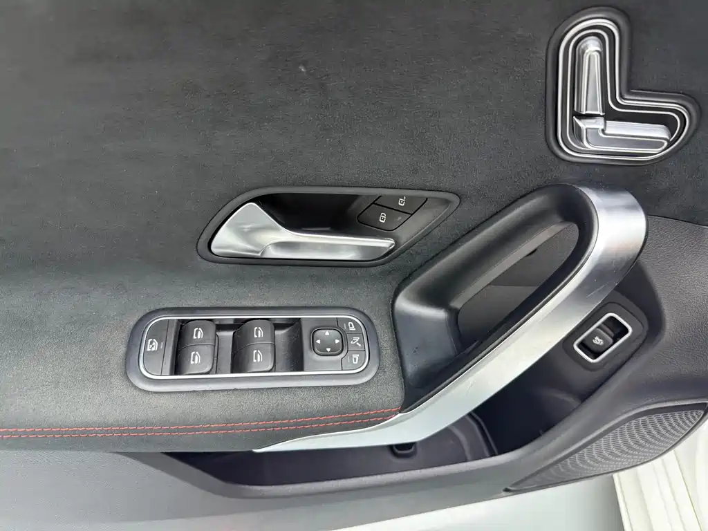 Mercedes-Benz CLA (Import) — фото 7