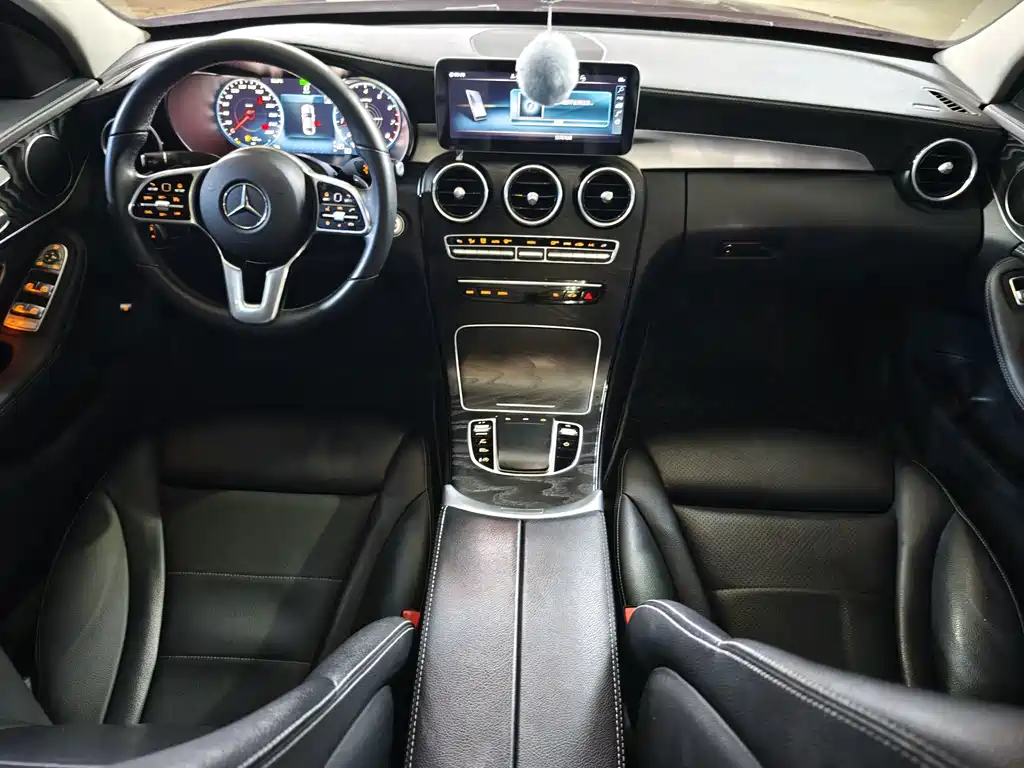 Mercedes-Benz C-Class — фото 8