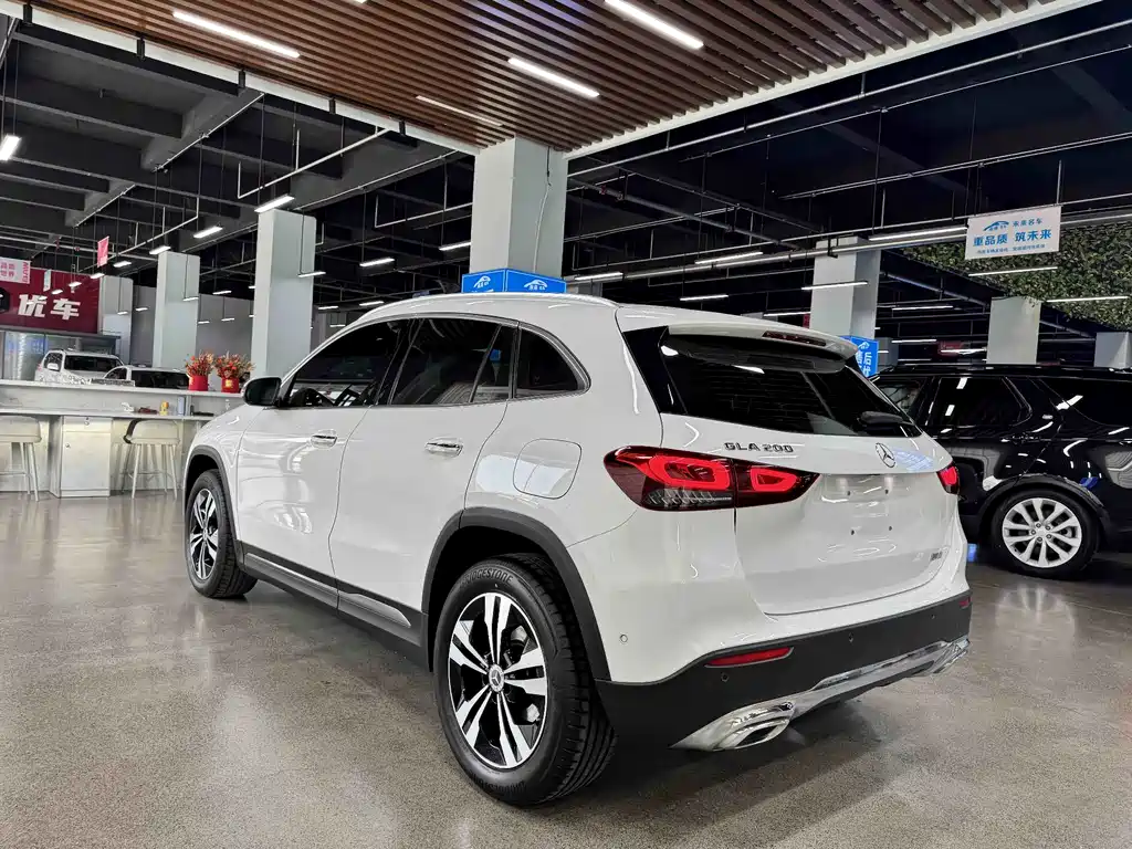 Mercedes-Benz GLA — фото 14