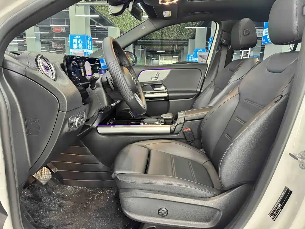 Mercedes-Benz GLA — фото 6