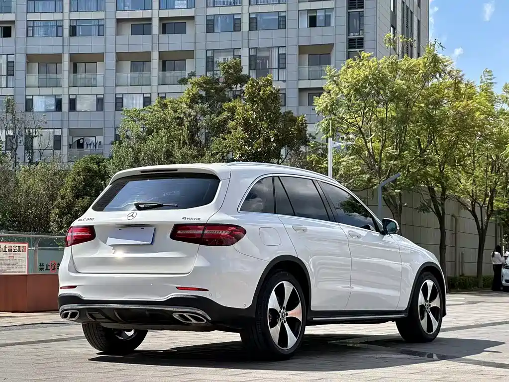 Mercedes-Benz GLC — фото 9