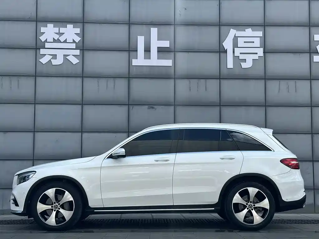 Mercedes-Benz GLC — фото 10
