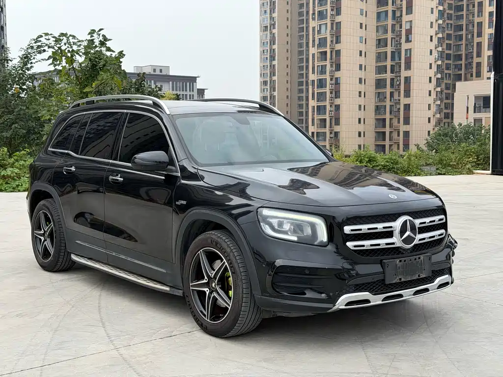 Mercedes-Benz GLB — фото 3
