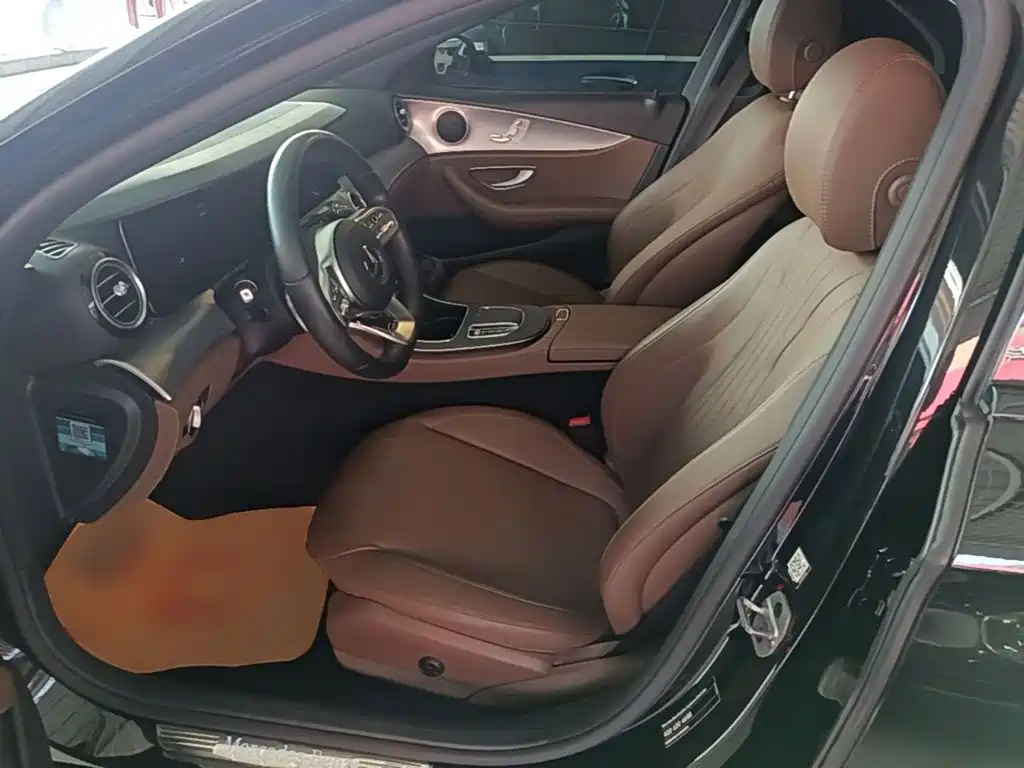 Mercedes-Benz E-Class (Import) — фото 15