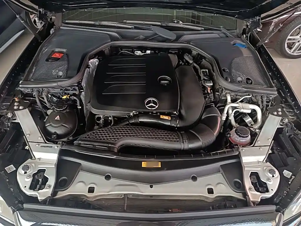 Mercedes-Benz E-Class (Import) — фото 20