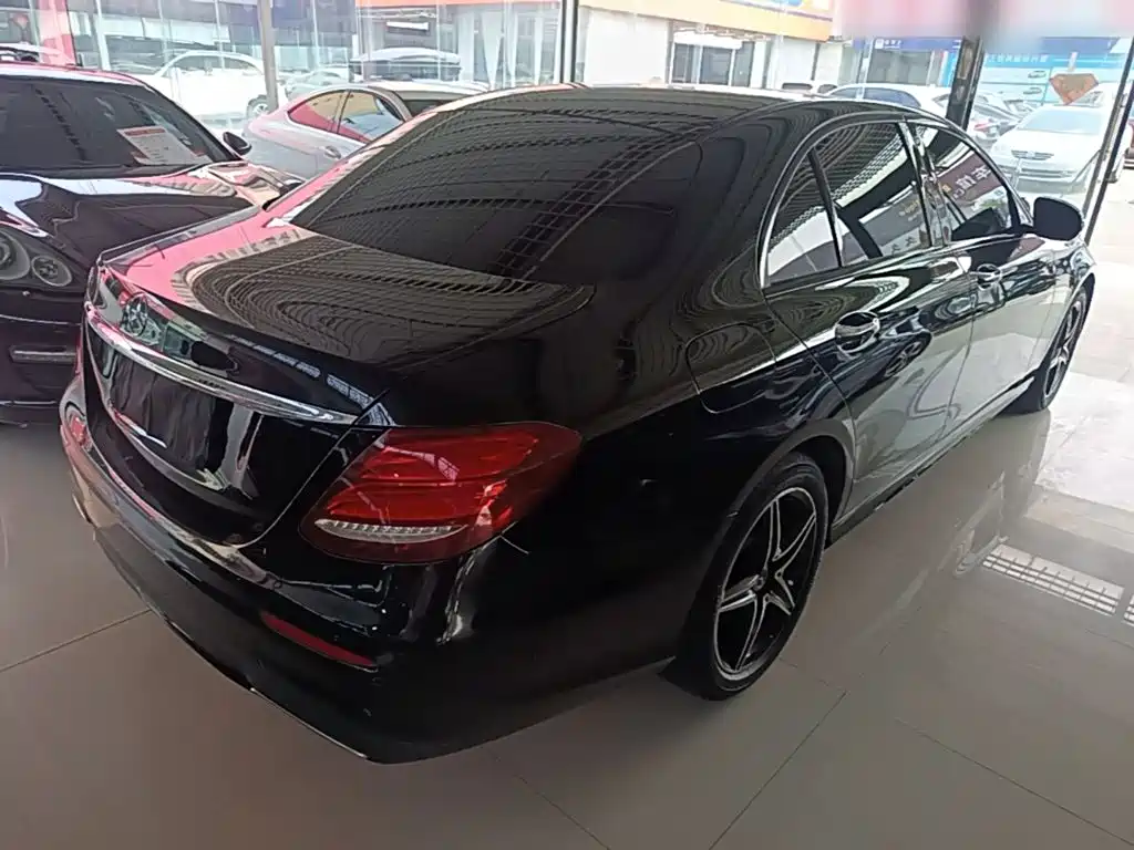Mercedes-Benz E-Class (Import) — фото 7
