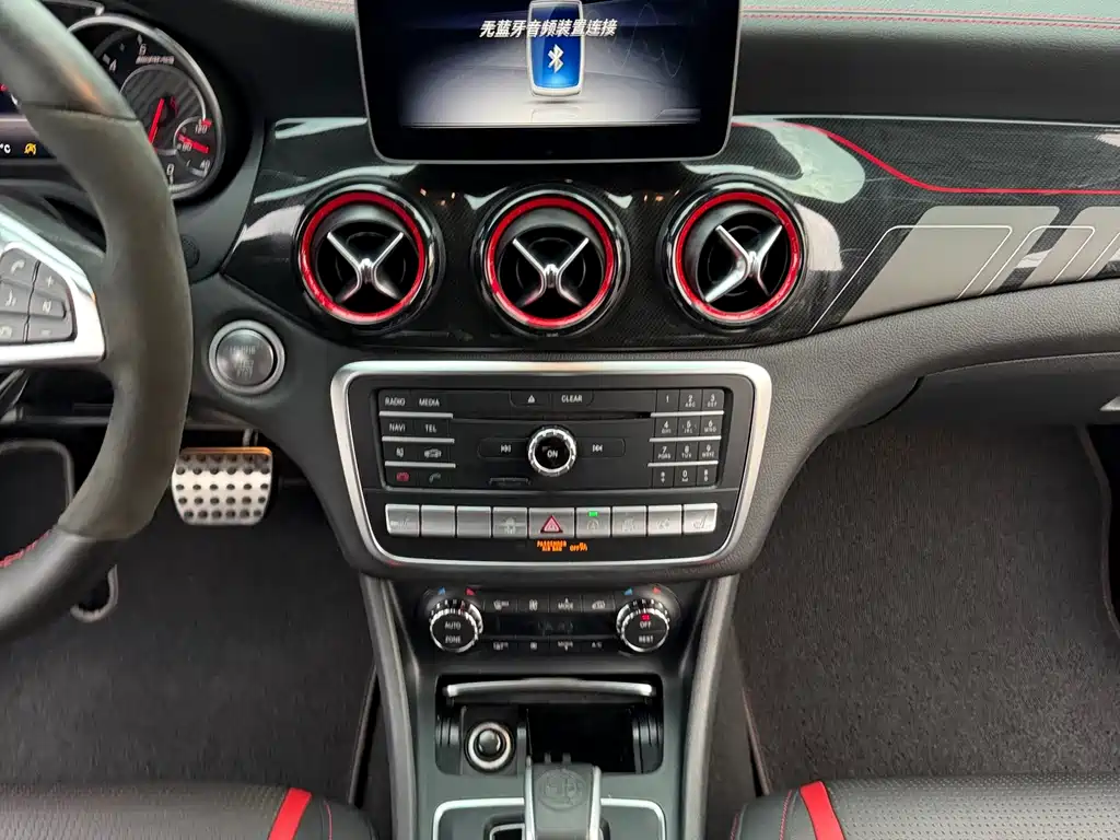 Mercedes-Benz CLA AMG — фото 17