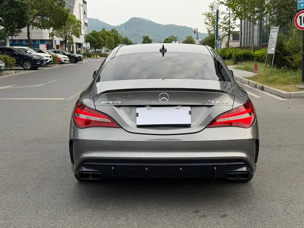 Mercedes-Benz CLA AMG — фото 6