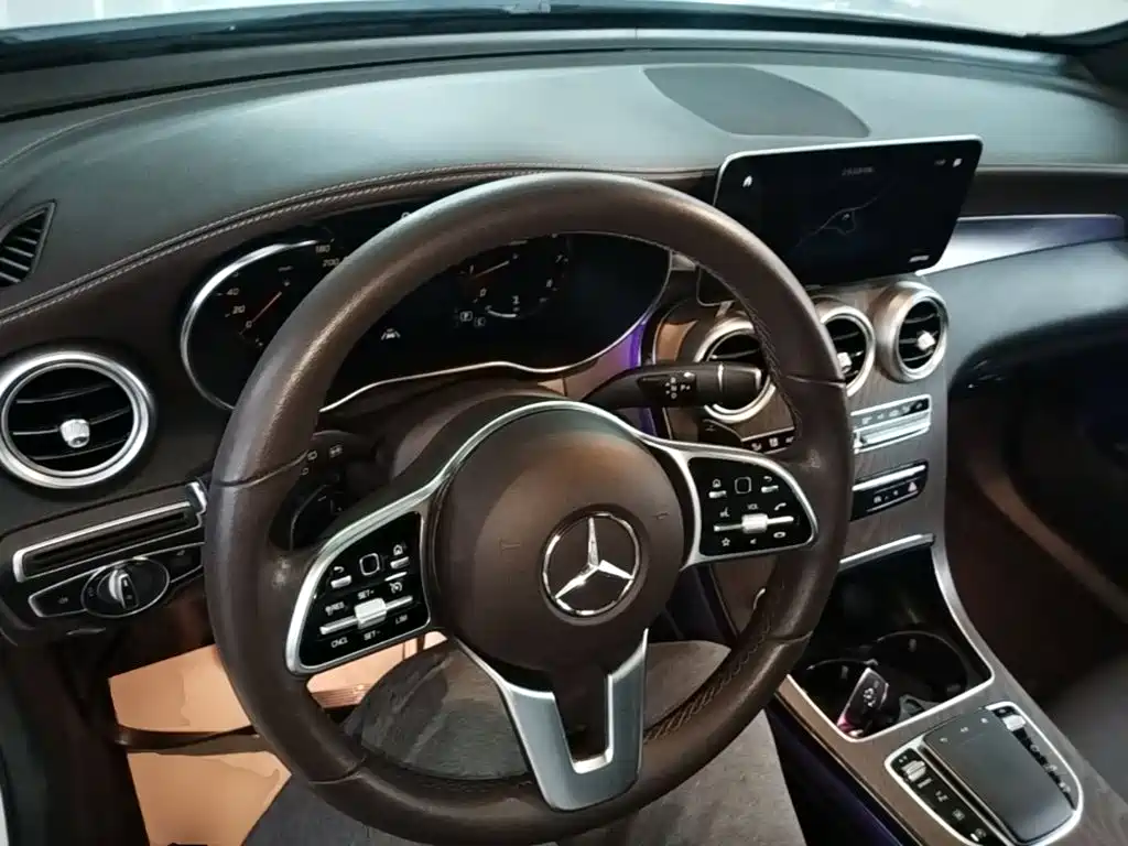 Mercedes-Benz GLC — фото 10
