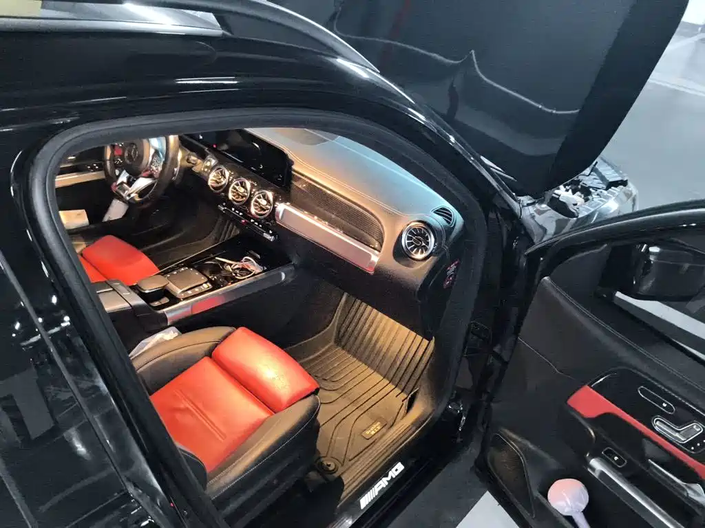 Mercedes-Benz GLB AMG — фото 19