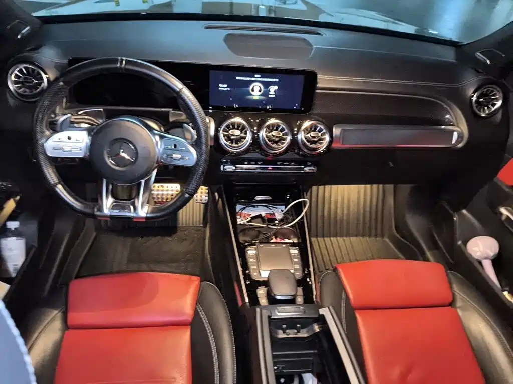 Mercedes-Benz GLB AMG — фото 5