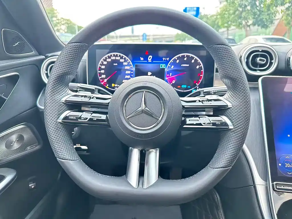 Mercedes-Benz C-Class — фото 14