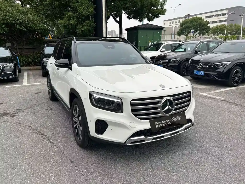 Mercedes-Benz GLB — фото 3