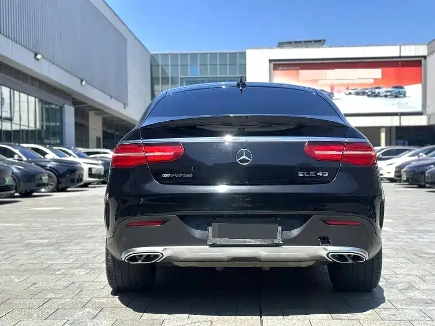 Mercedes-Benz GLE Coupe AMG — фото 7
