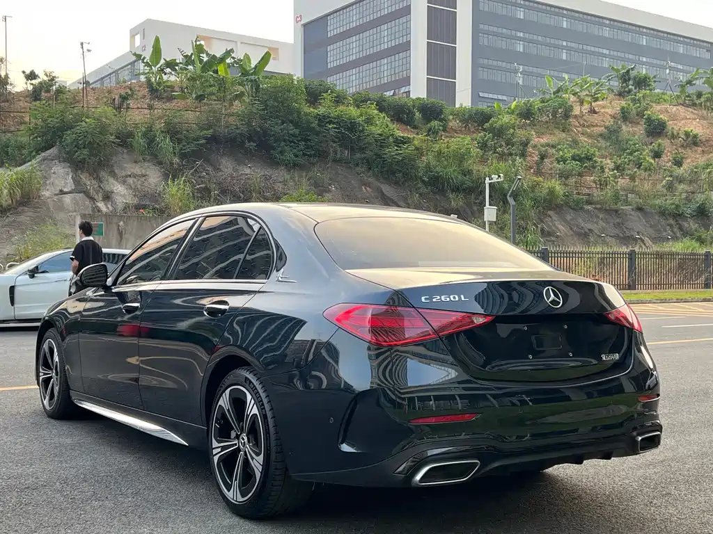Mercedes-Benz C-Class — фото 10