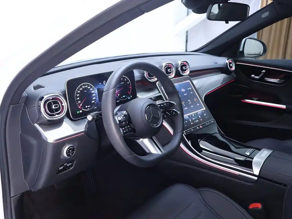 Mercedes-Benz C-Class — фото 11