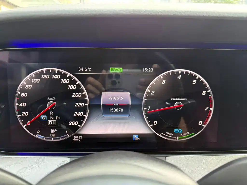 Mercedes-Benz CLS — фото 12