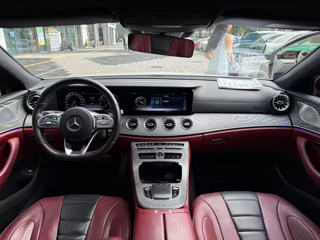 Mercedes-Benz CLS — фото 8