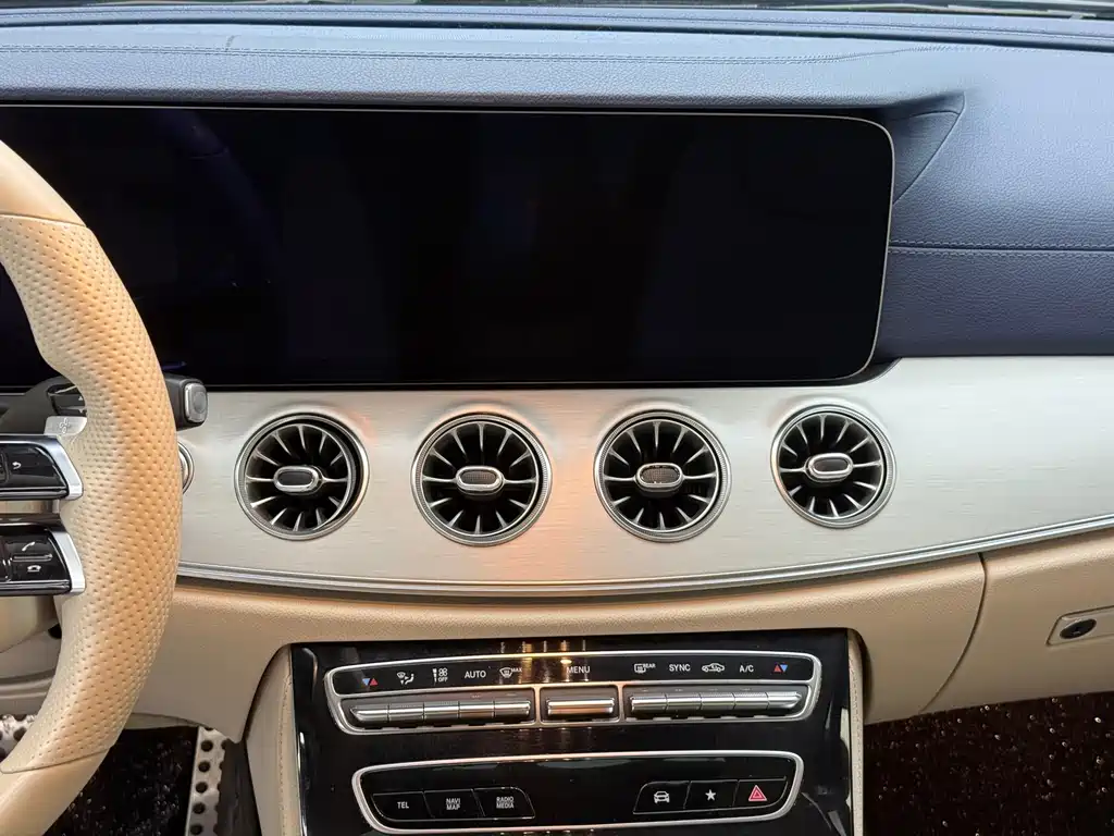 Mercedes-Benz E-Class (Import) — фото 11