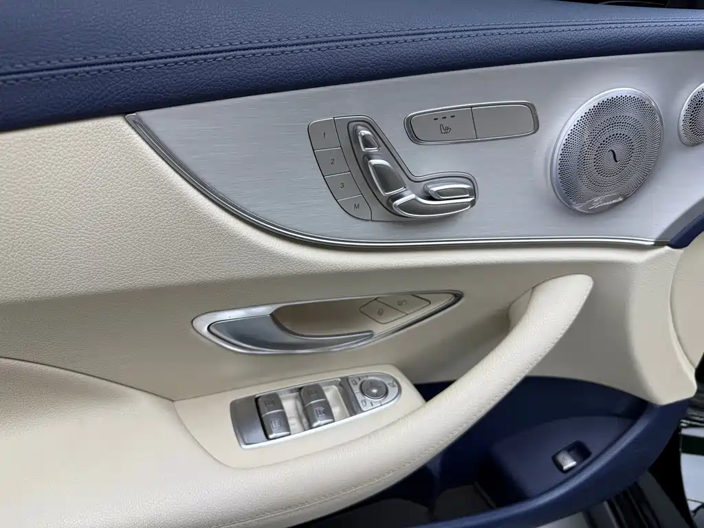 Mercedes-Benz E-Class (Import) — фото 7