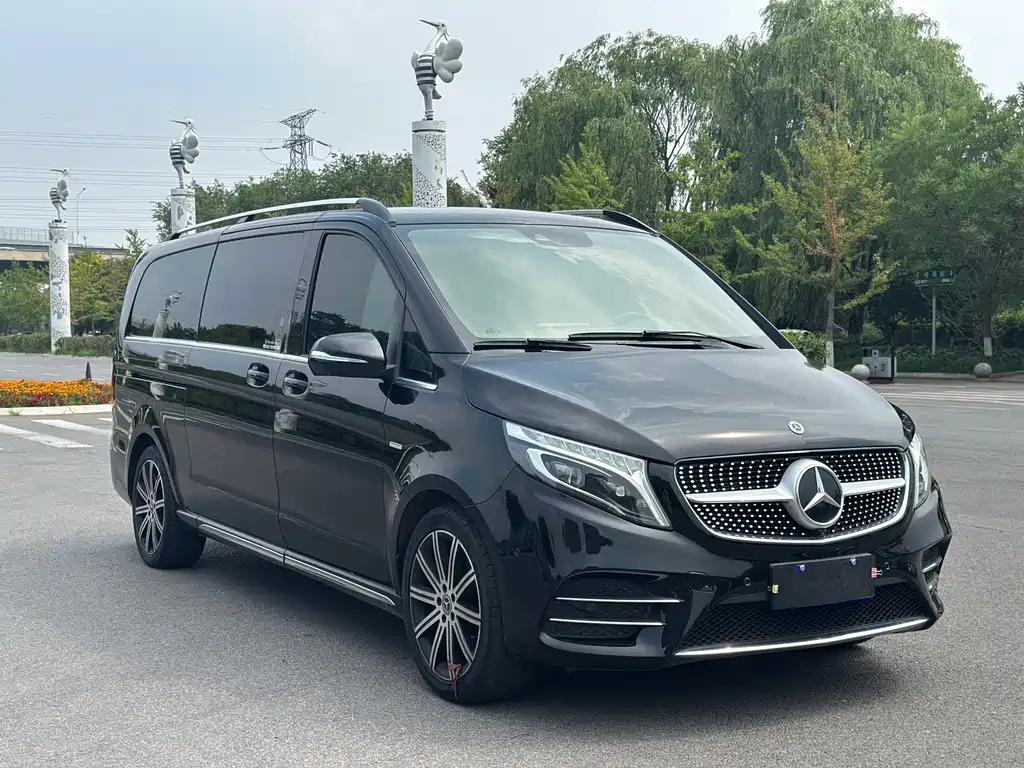 Mercedes-Benz V-Class — фото 3