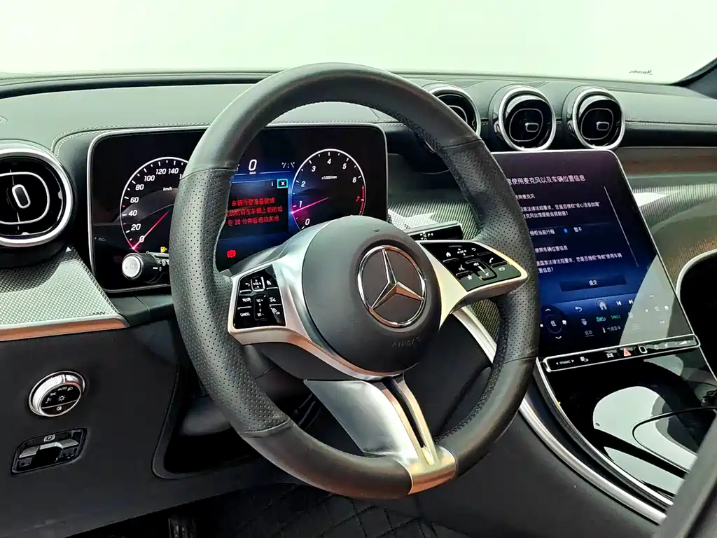 Mercedes-Benz GLC — фото 10