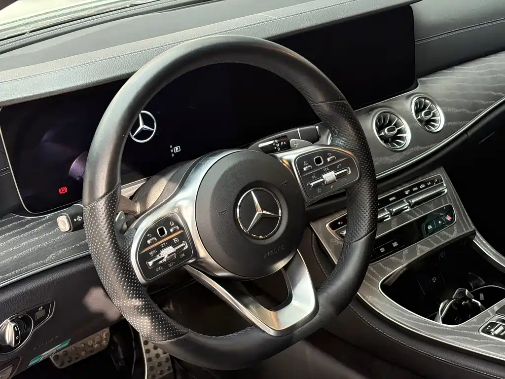 Mercedes-Benz CLS — фото 14